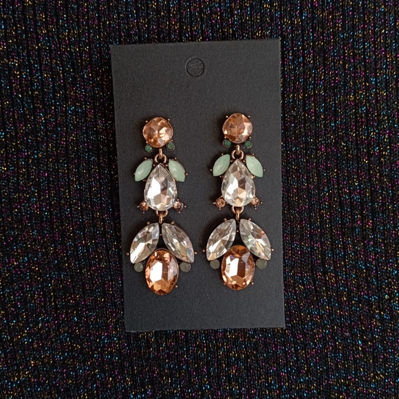 ✨NEW CRYSTAL EARRINGS COLLECTION✨ Pink Pastel Green and Gold Earrings - Picture 3 of 16